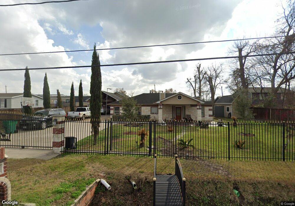 1400 Birchwood St, Houston, TX 77093 - photo 1