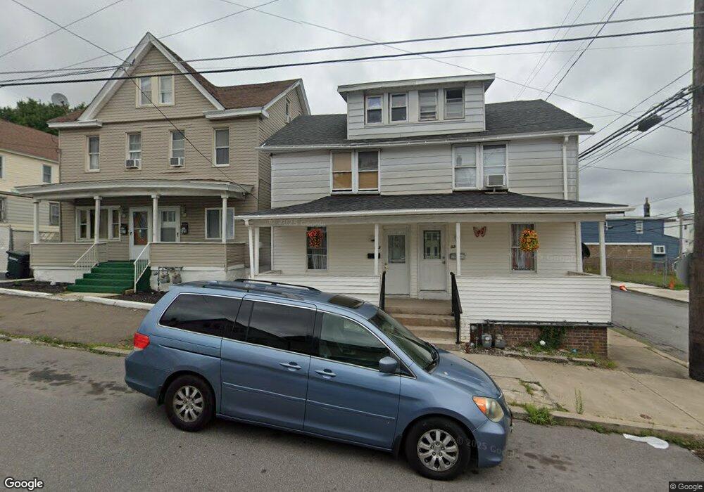 523 N Wyoming St, Hazleton, PA 18201 - photo 1