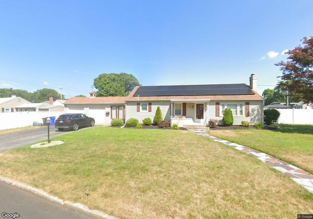 10 Bart Dr, Pawtucket, RI 02861 - photo 1