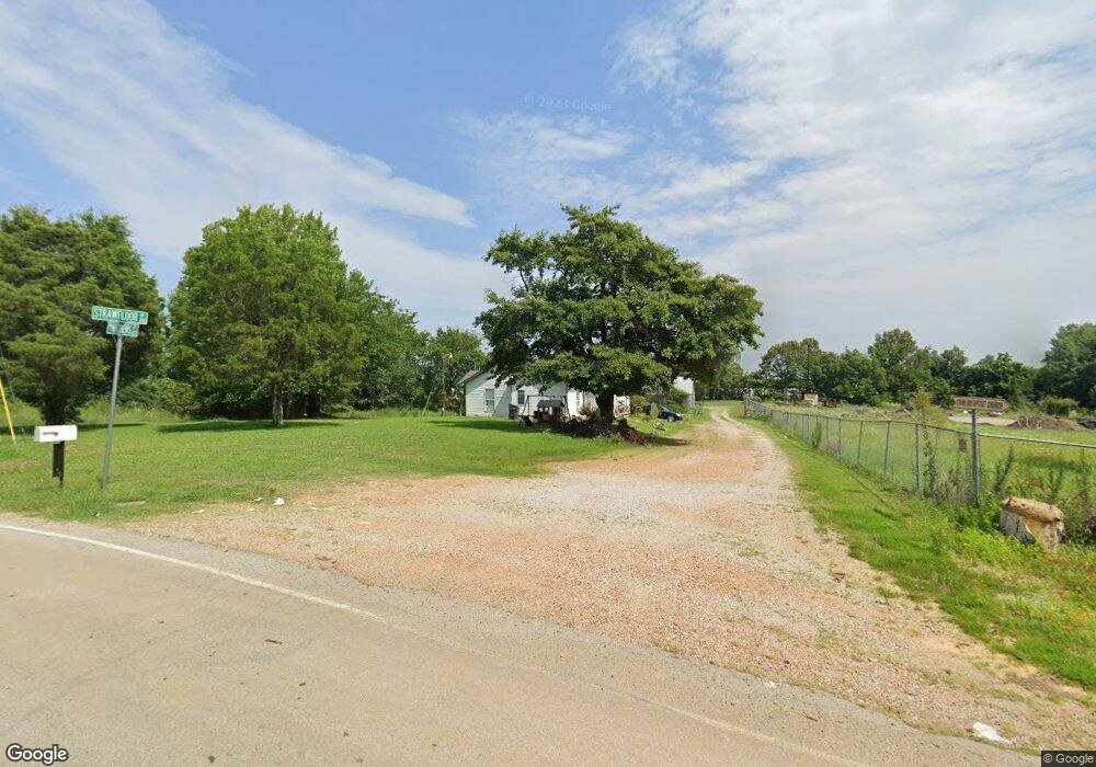 2420 W Matthews Ave, Jonesboro, AR 72401 - photo 1