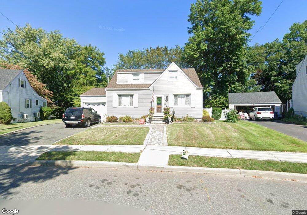 82 North Dr, Rochelle Park, NJ 07662 - photo 1