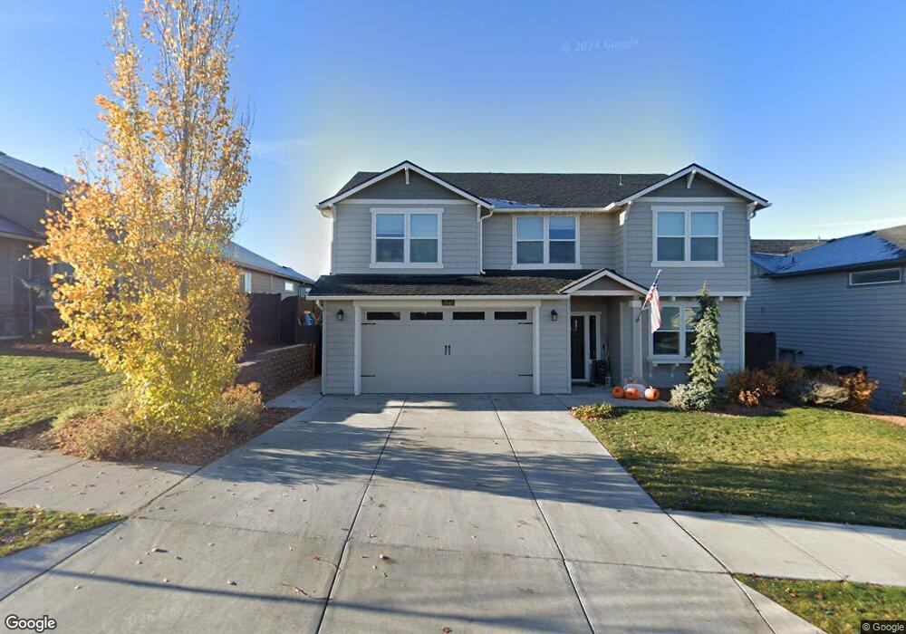 2547 SW 45th St, Redmond, OR 97756 - photo 1