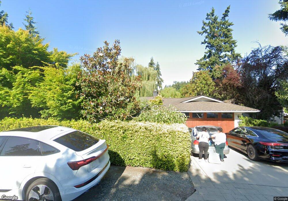 3007 Hunts Point Cir, Hunts Point, WA 98004 - photo 1