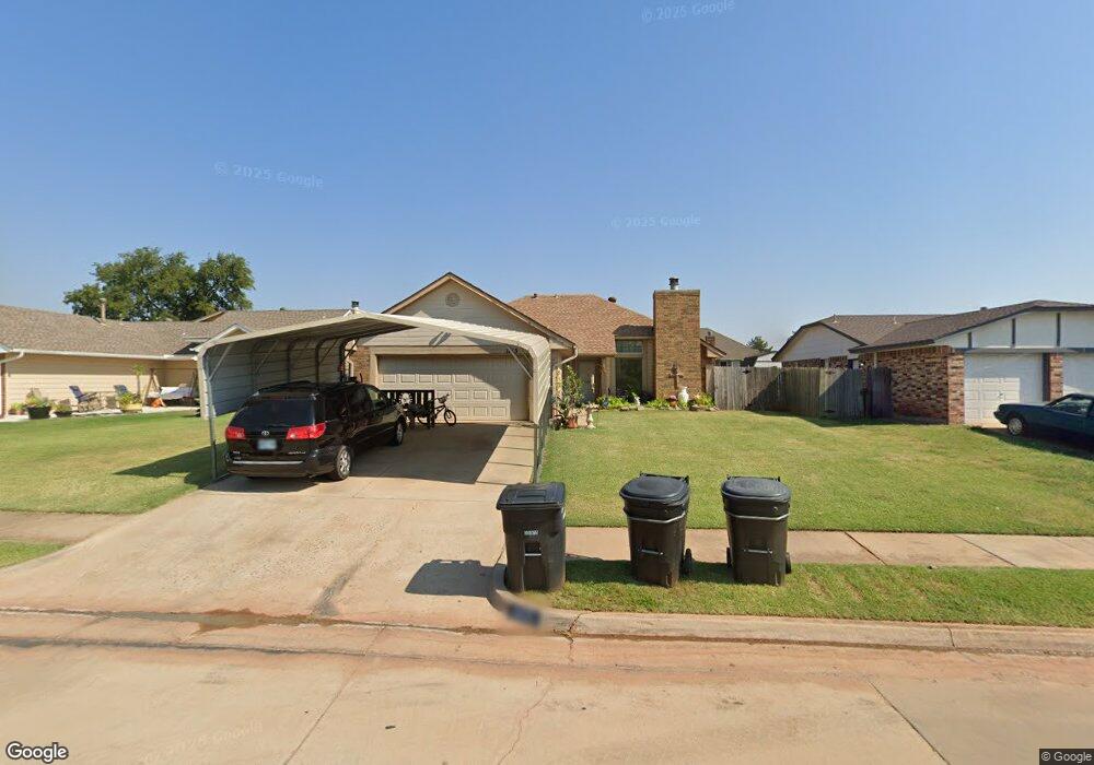 1113 Northridge Rd, Moore, OK 73160 - photo 1