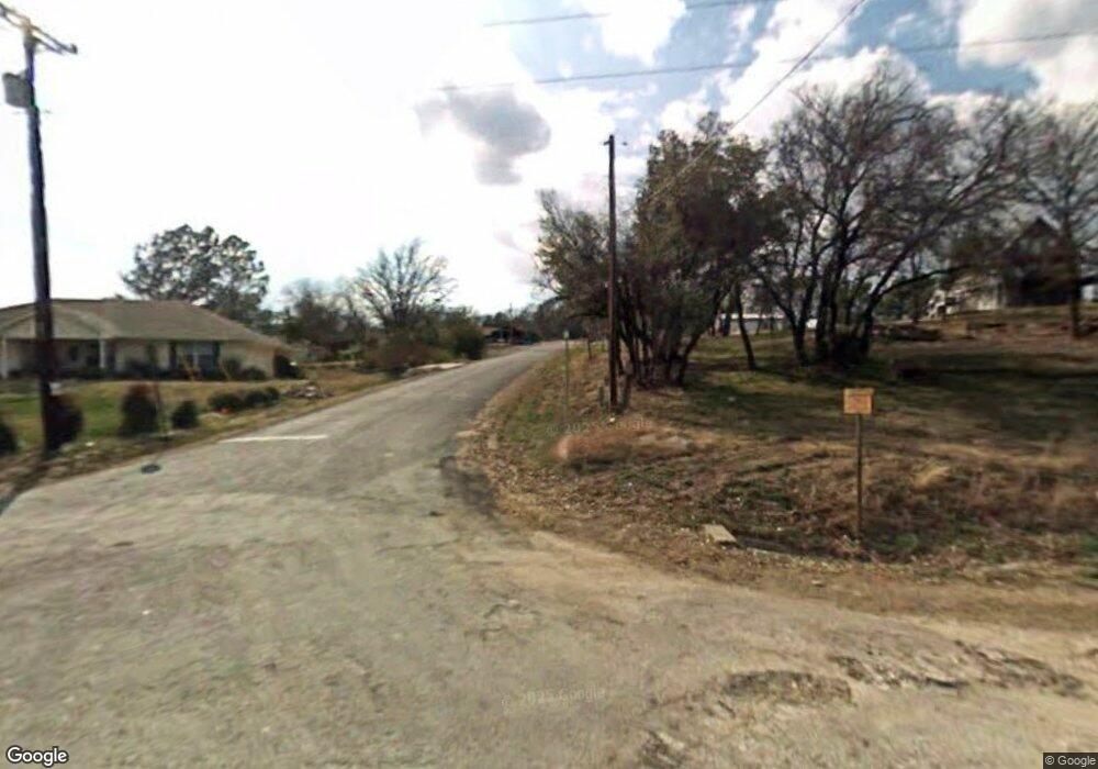 810 W Lake Dr, Weatherford, TX 76087 - photo 1