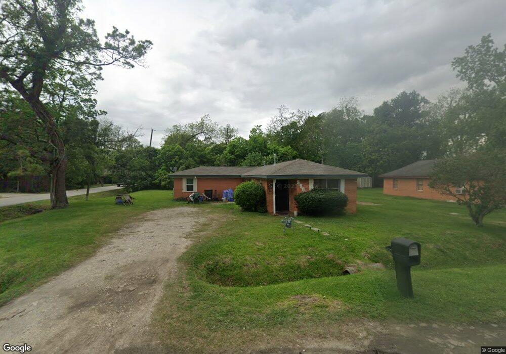 5903 Maxroy St, Houston, TX 77091 - photo 1