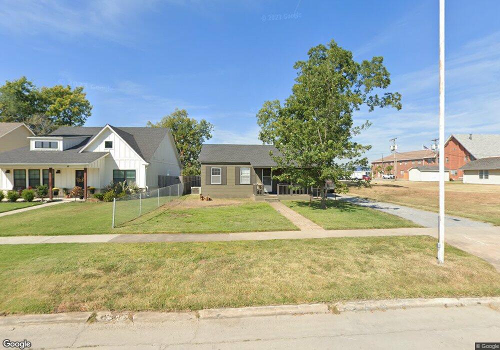 10 S Coo Y Yah St, Pryor, OK 74361 - photo 1