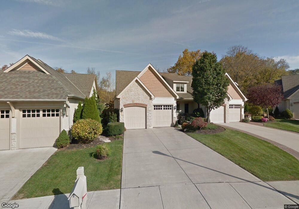 888 Mendes Ct, Columbus, OH 43235 - photo 1