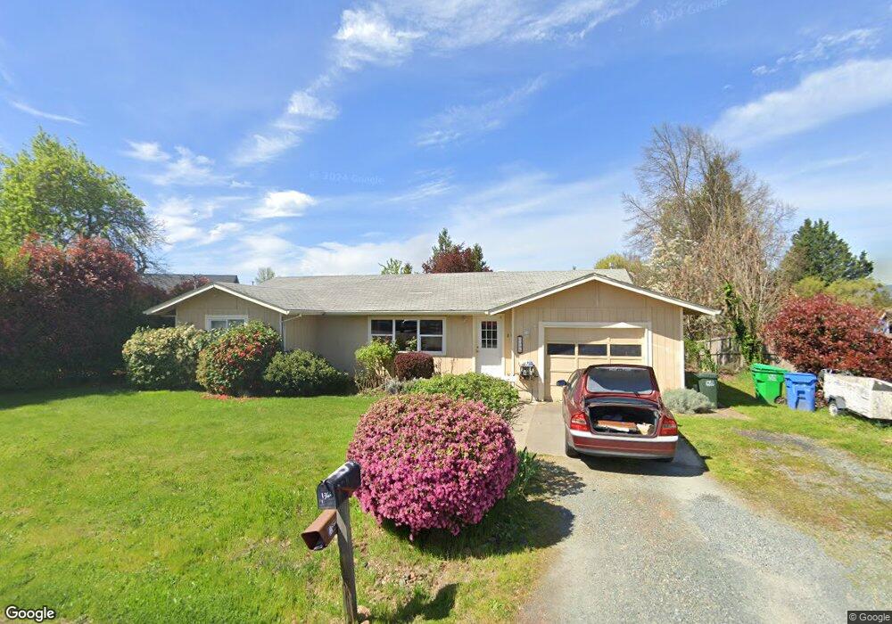 1366 Wineteer Ln, Grants Pass, OR 97527 - photo 1