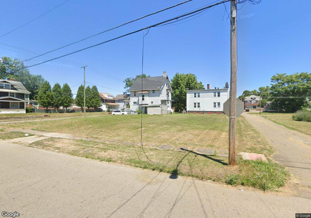 823 11th St NW, Canton, OH 44703 - photo 1