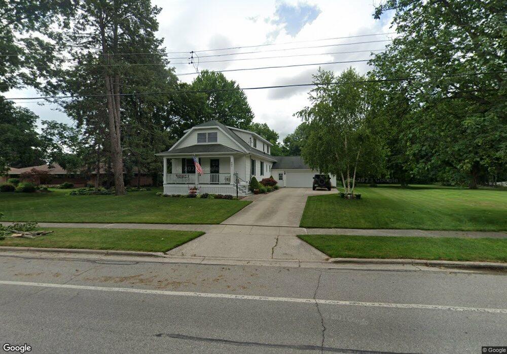 805 W Tuscola St, Frankenmuth, MI 48734 - photo 1