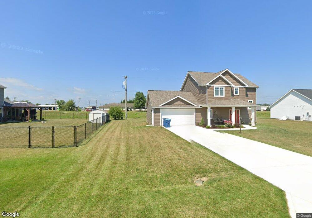 1722 Wayne St unit 12, Bluffton, IN 46714 - photo 1