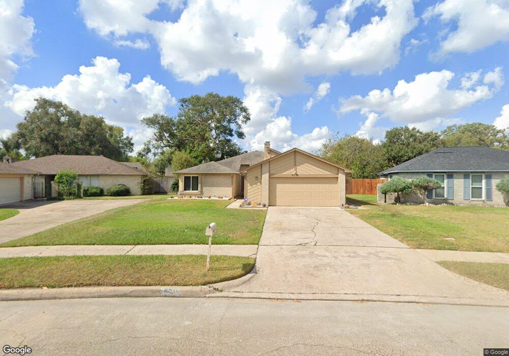 8211 Ridge Forest Dr, Houston, TX 77088 - photo 1