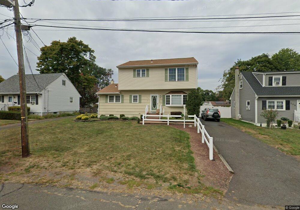 575 W Pershing Ave, Middlesex, NJ 08846 - photo 1