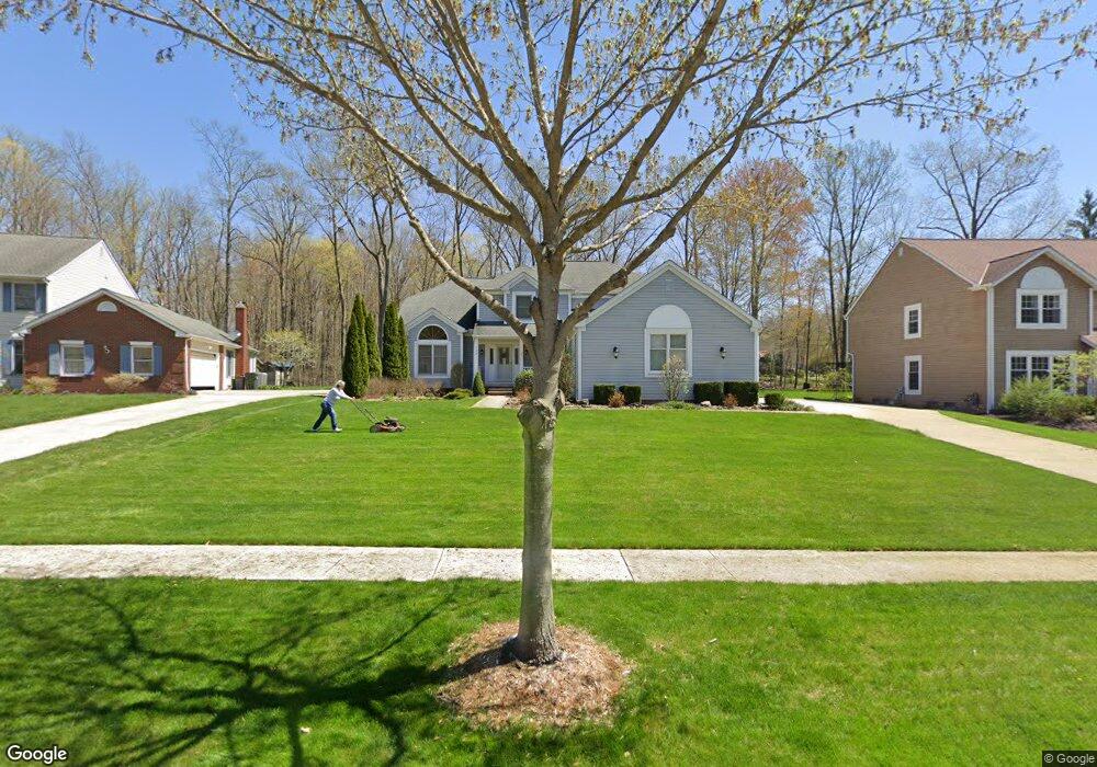 750 Valley View Cir, Aurora, OH 44202 - photo 1