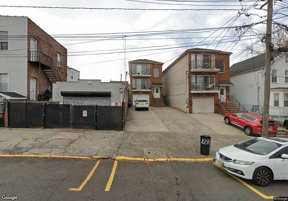 228 Berkeley Ave, Newark, NJ 07107 - photo 1