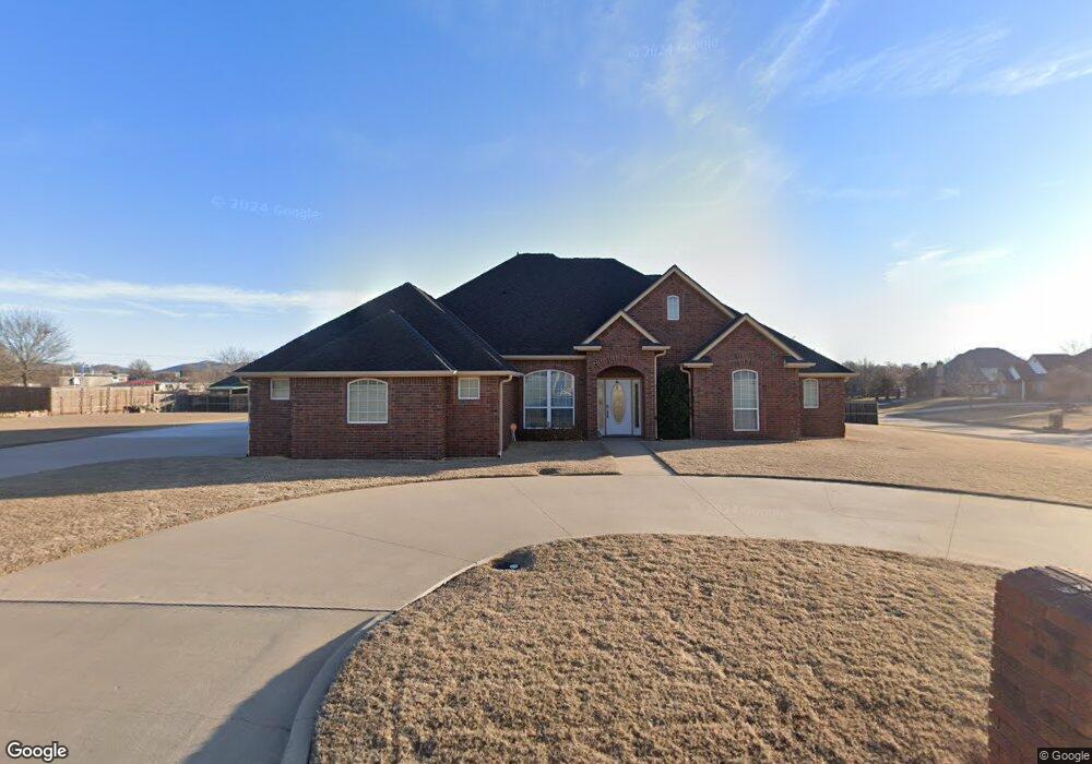 205 Begonia Ln, Cache, OK 73527 - photo 1