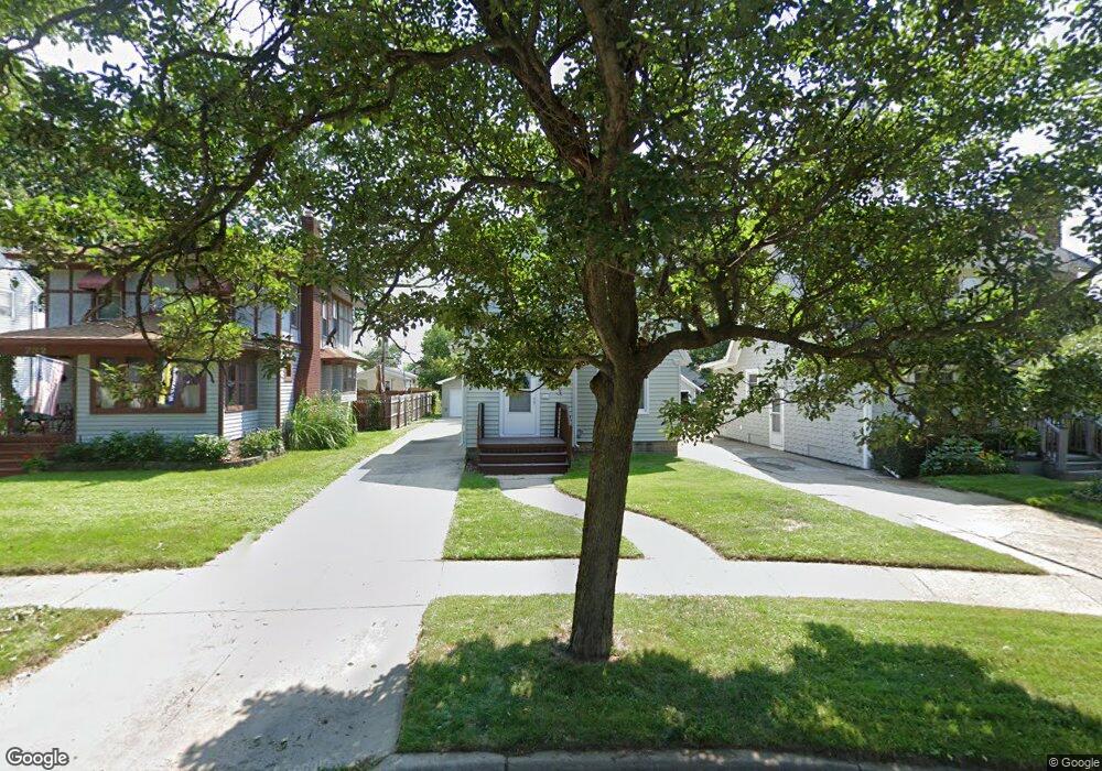 726 Cleo St, Lansing, MI 48915 - photo 1