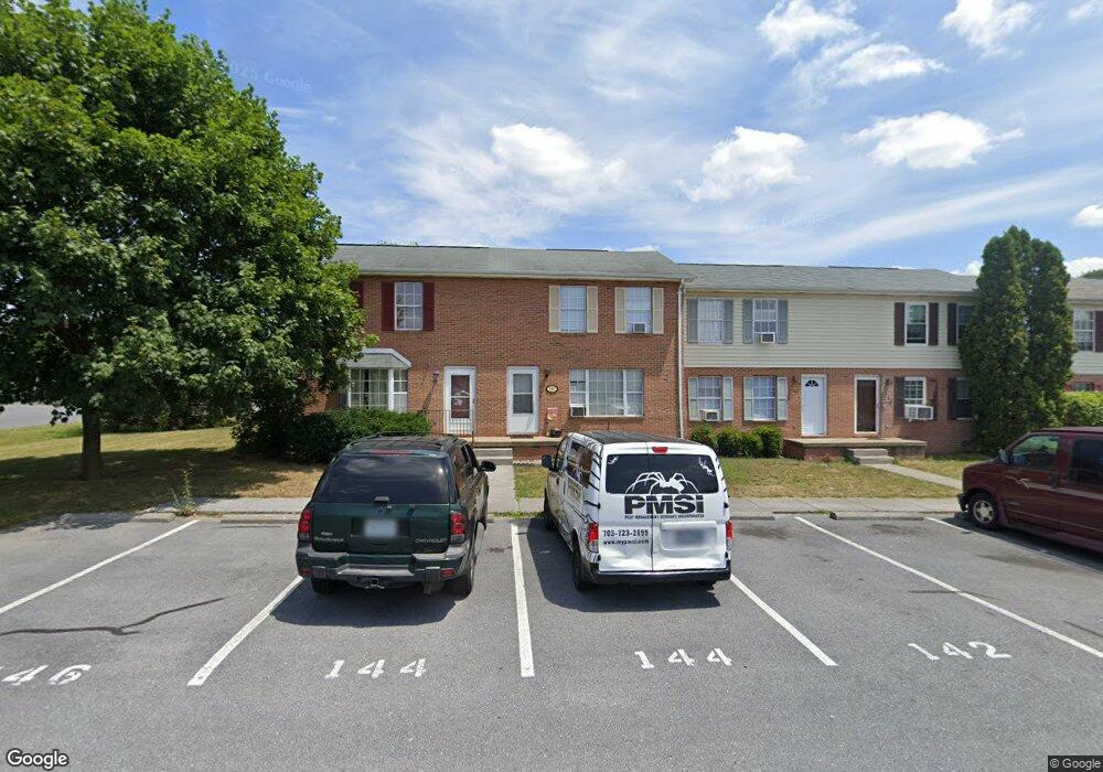 144 Nottoway Dr, Stephens City, VA 22655 - photo 1