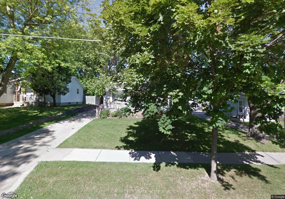 4700 Laurie Ln, Lansing, MI 48910 - photo 1