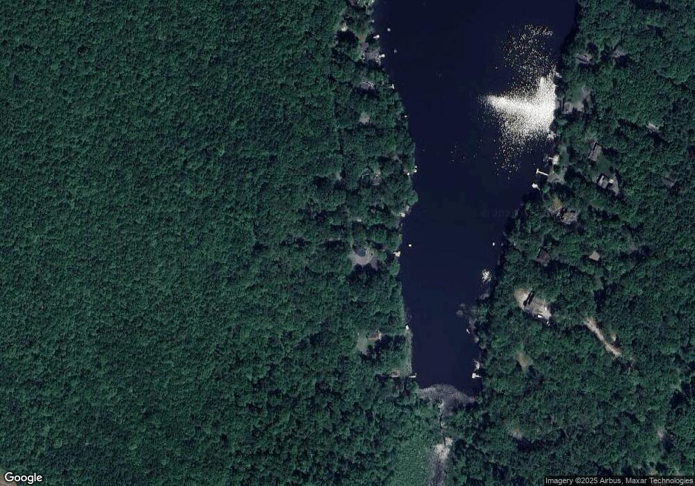 518 W Shore Dr, Hawley, PA 18428 - photo 1