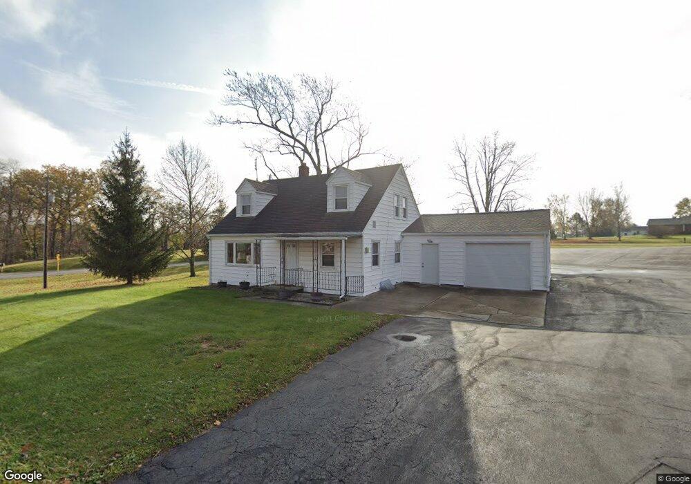 4874 Mirror Lake Dr, Lima, OH 45801 - photo 1