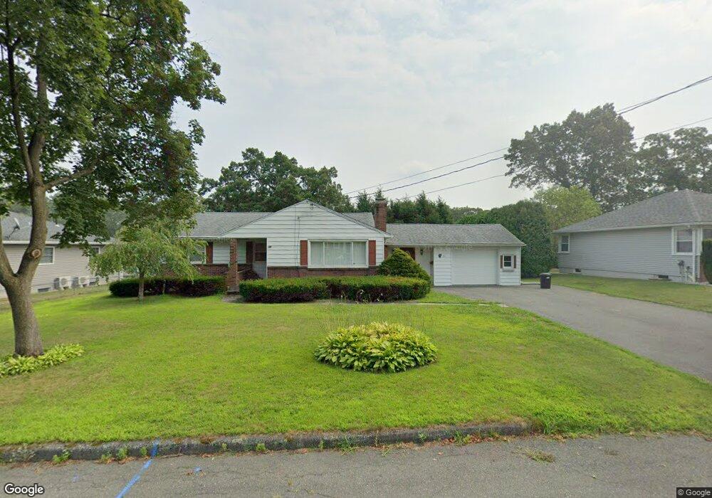 23 Fairway Dr, Ludlow, MA 01056 - photo 1