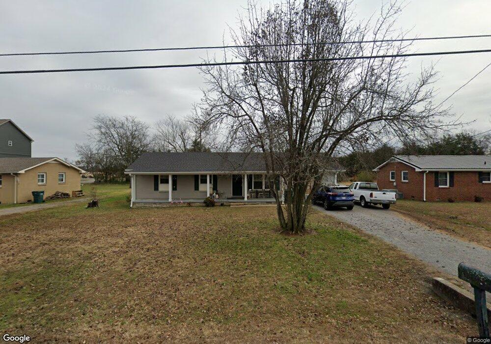 729 Kent Dr, Lebanon, TN 37087 - photo 1