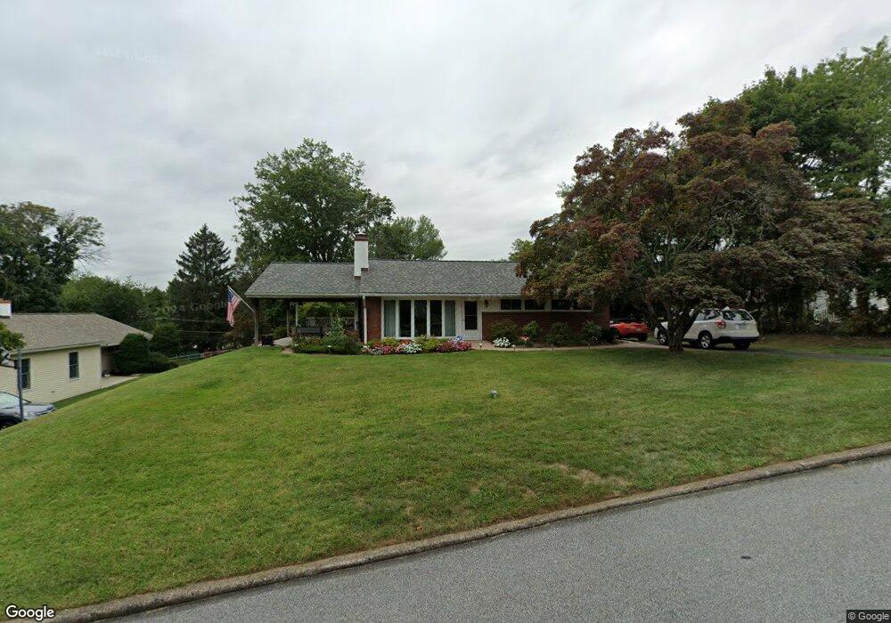 402 Meadowhurst Ln, Media, PA 19063 - photo 1