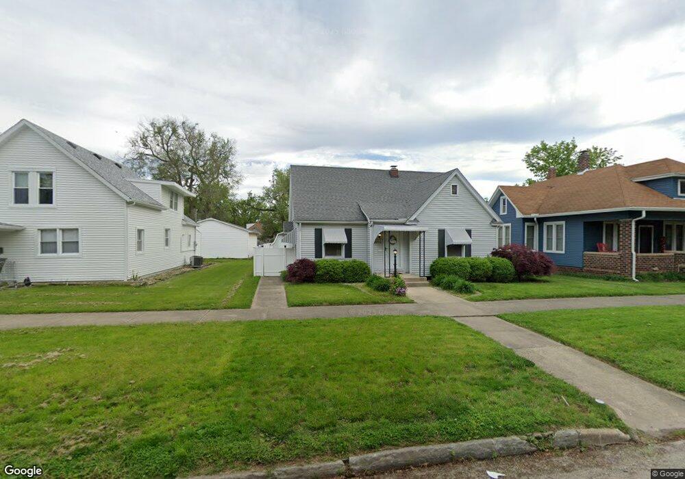 1304 Champaign Ave, Mattoon, IL 61938 - photo 1