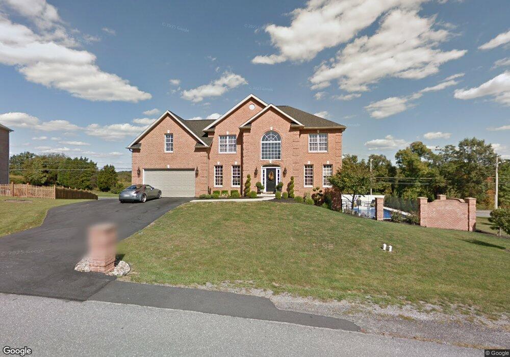 1923 Castlegreen Dr, Greencastle, PA 17225 - photo 1