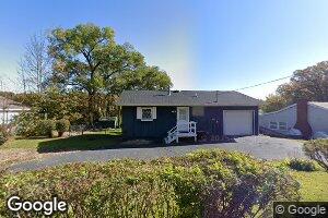 707 S Lakeview Dr, Lowell, IN 46356