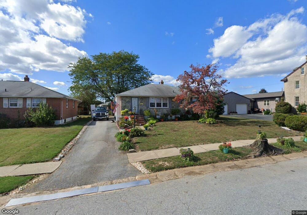 319 S Dupont Rd, Newport, DE 19804 - photo 1