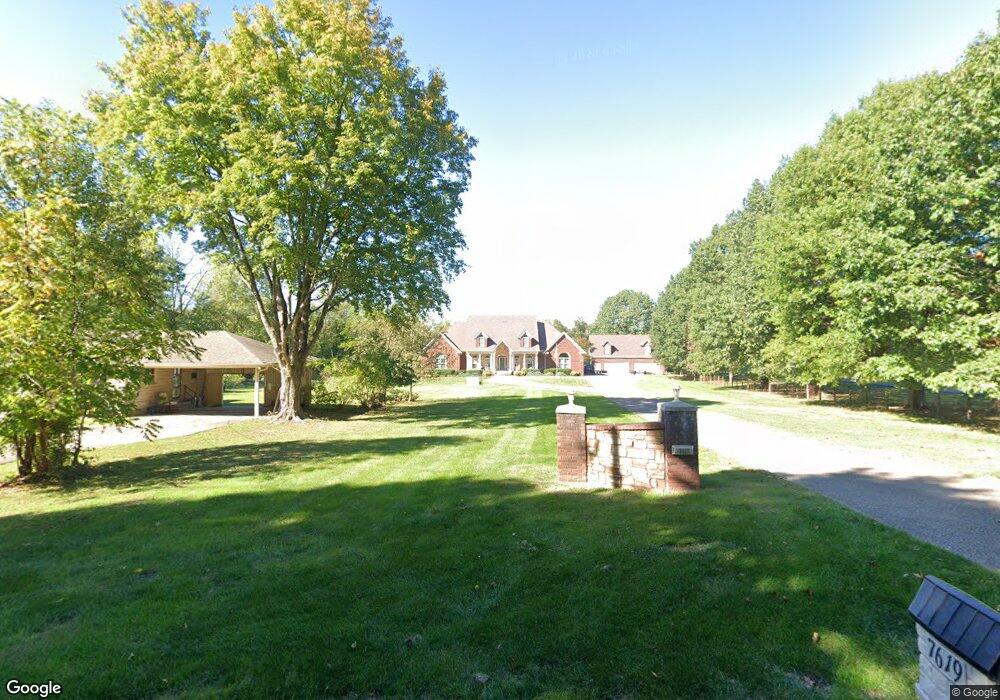 7619 E Manslick Rd, Louisville, KY 40228 - photo 1