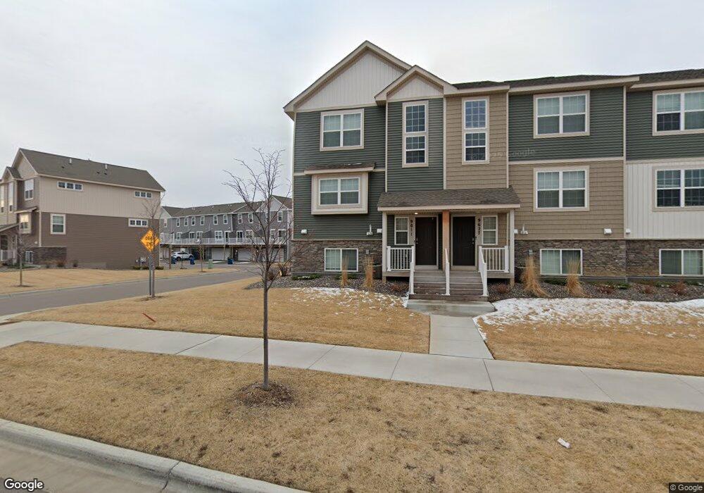 9611 95th Place N, Maple Grove, MN 55369 - photo 1