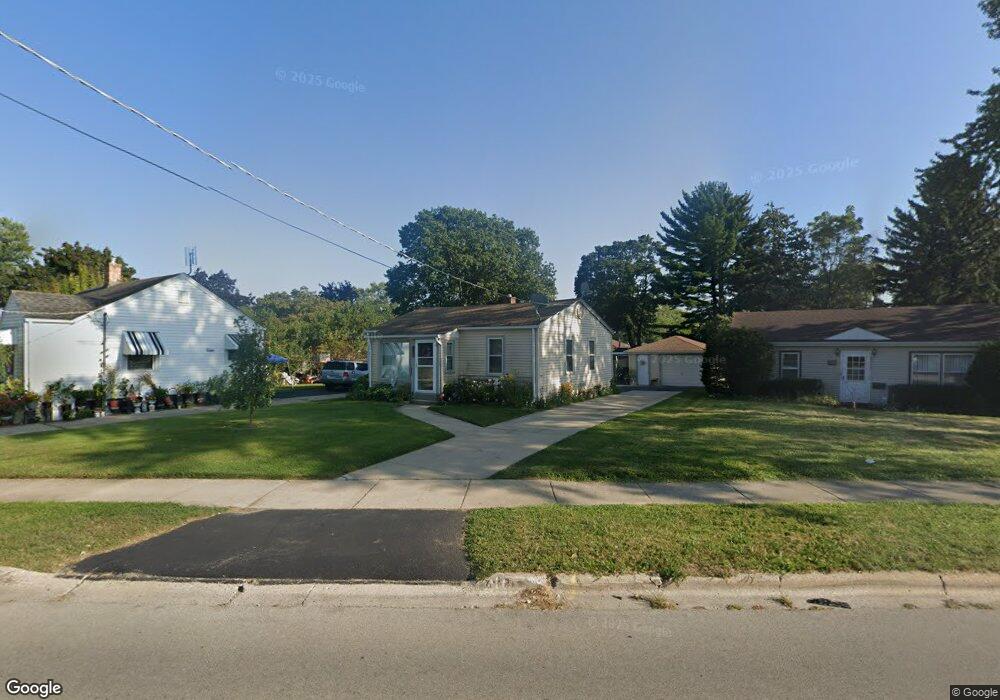 1709 W Dugdale Rd, Waukegan, IL 60085 - photo 1