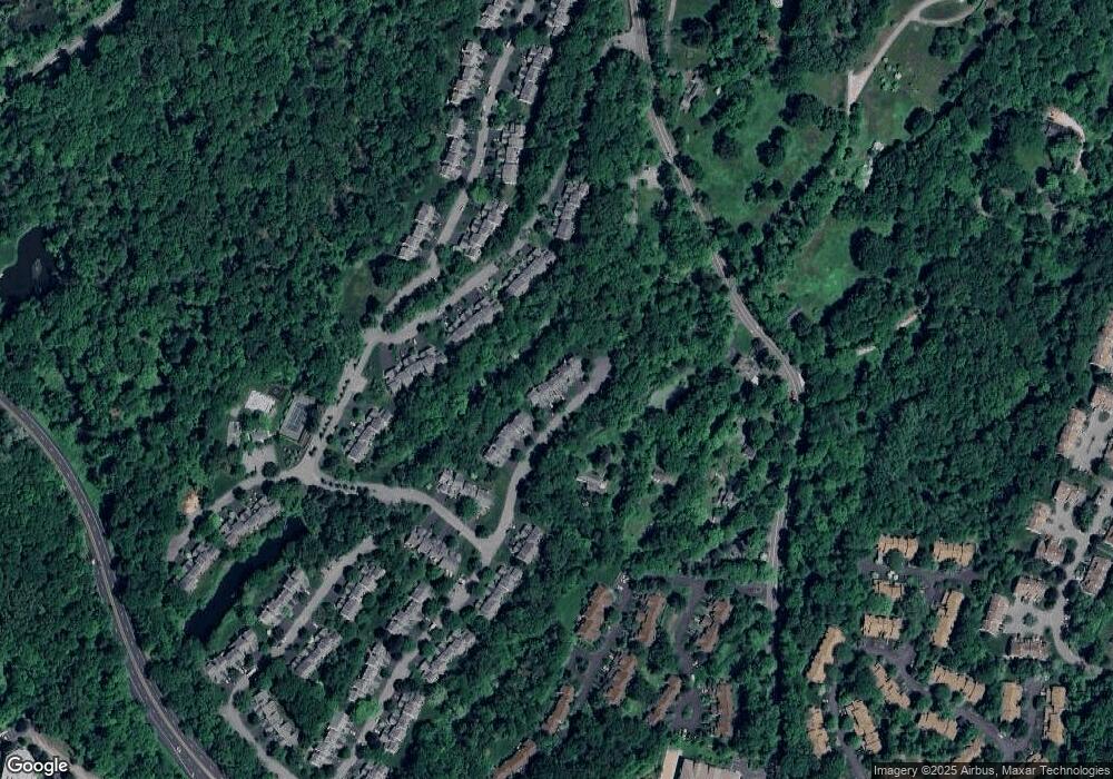 335 Chase Ct, Ossining, NY 10562 - photo 1