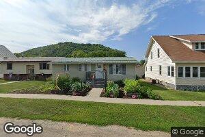 353 1st St SE, New Albin, IA 52160