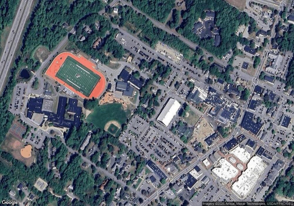 18 Nathan Nye St unit 2, Freeport, ME 04032 - photo 1