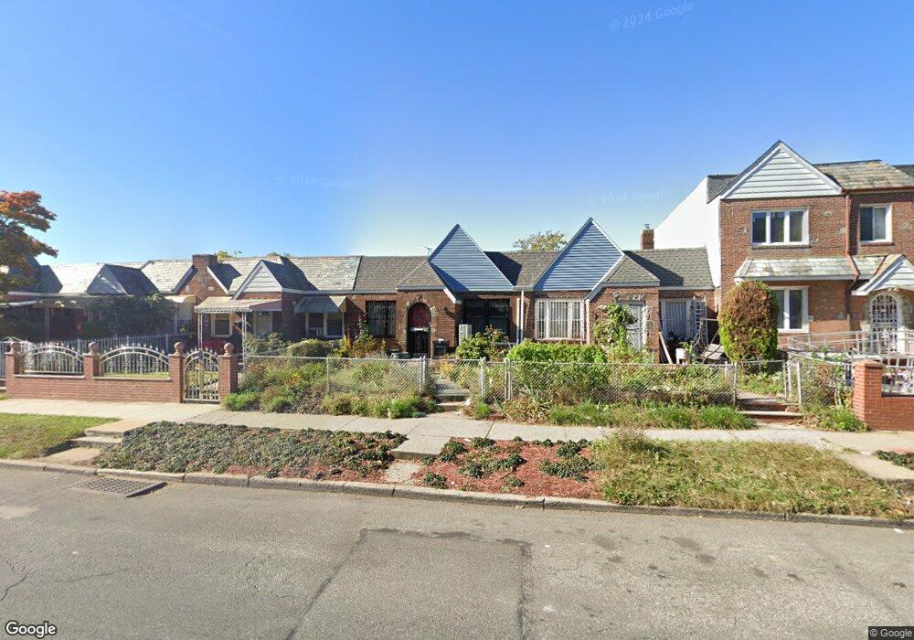 8926 Francis Lewis Blvd, Queens Village, NY 11427 - photo 1