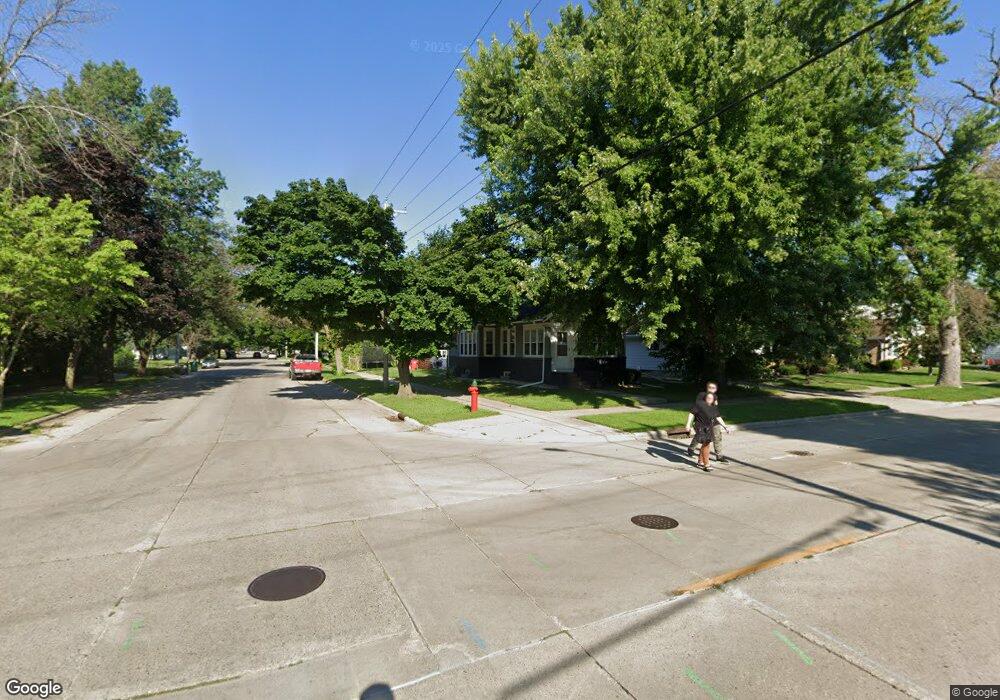 210 4th St SW, Austin, MN 55912 - photo 1