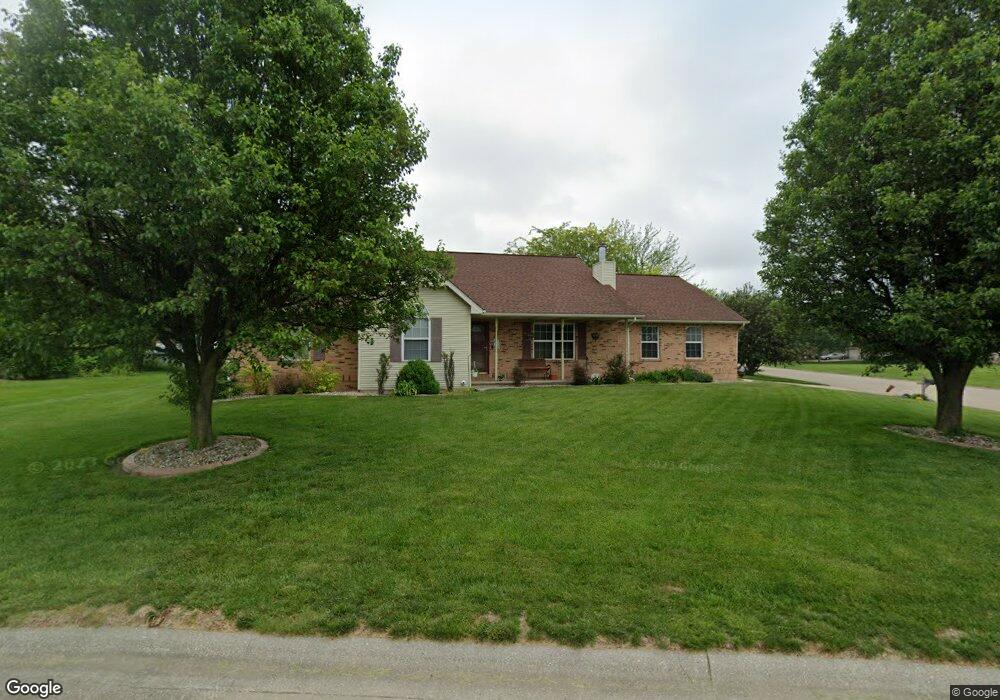 602 Red Oak Dr, Freeburg, IL 62243 - photo 1