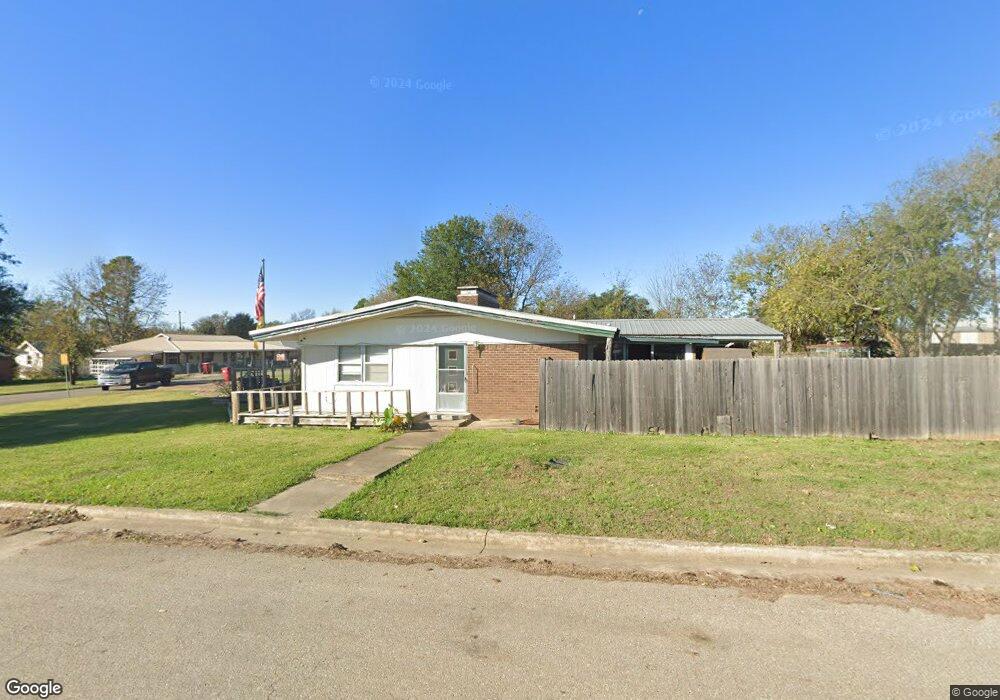 1307 E Duke St, Hugo, OK 74743 - photo 1