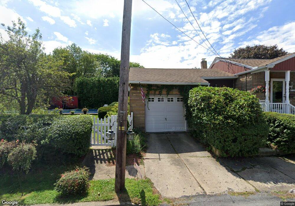 1059 W 17th St, Hazleton, PA 18202 - photo 1