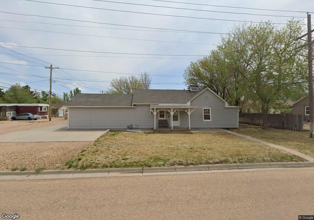 405 E 4th St, Hugoton, KS 67951 - photo 1