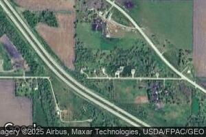 3701 Oliphant Ln, Center Point, IA 52213