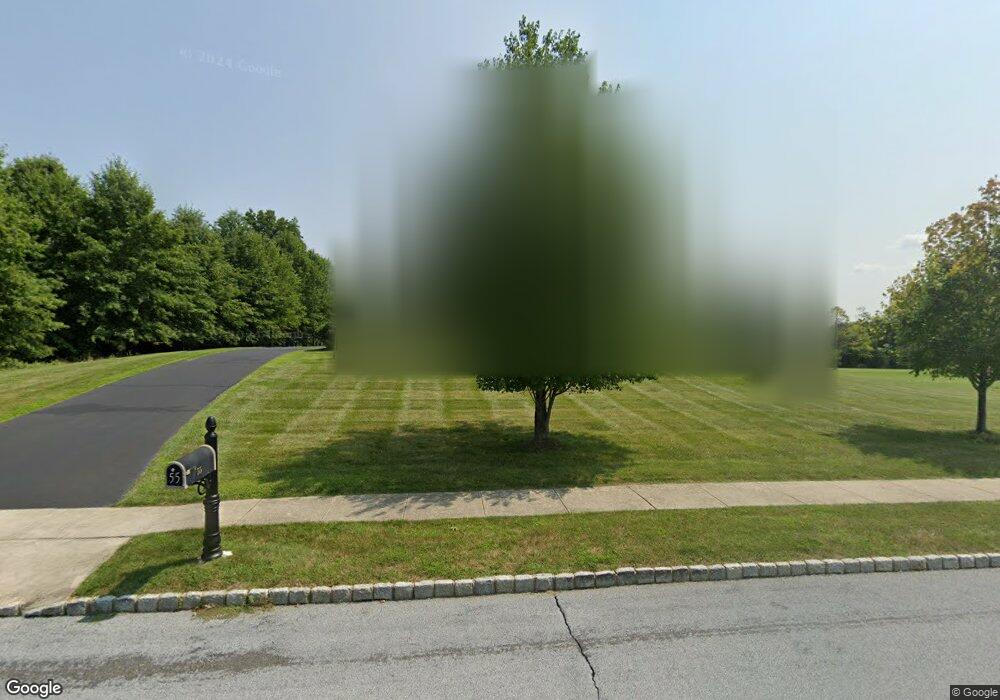 55 Balmoral Dr, Pittstown, NJ 08867 - photo 1