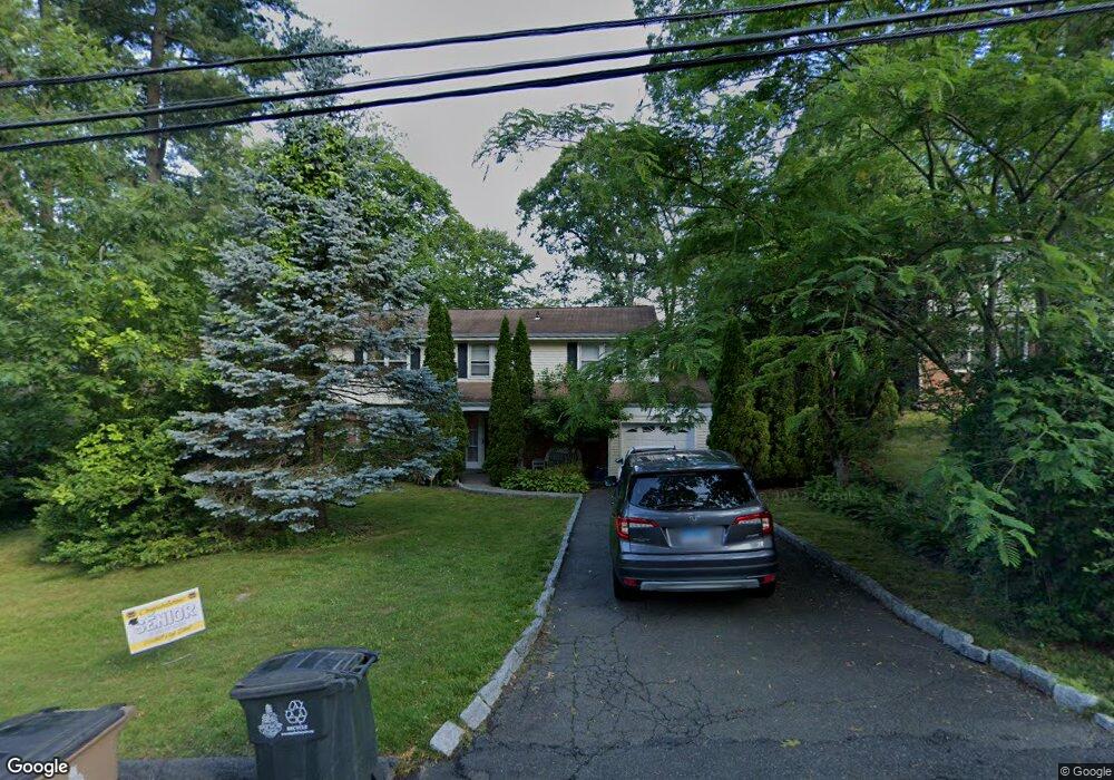 30 Bel Aire Dr, Stamford, CT 06905 - photo 1