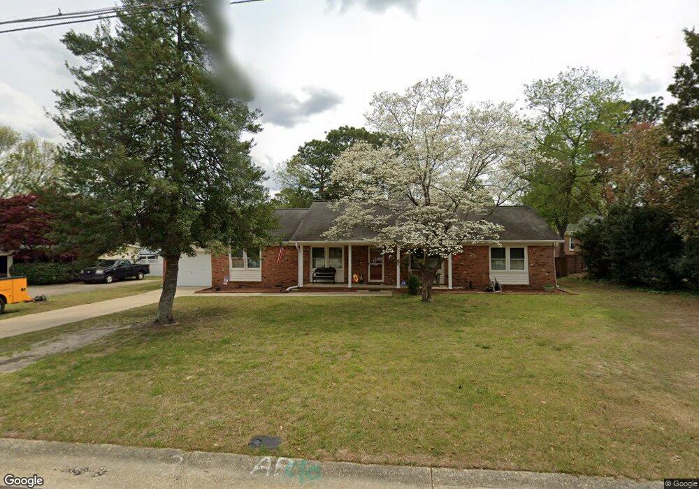 2401 Elmhurst Dr, Fayetteville, NC 28304 - photo 1