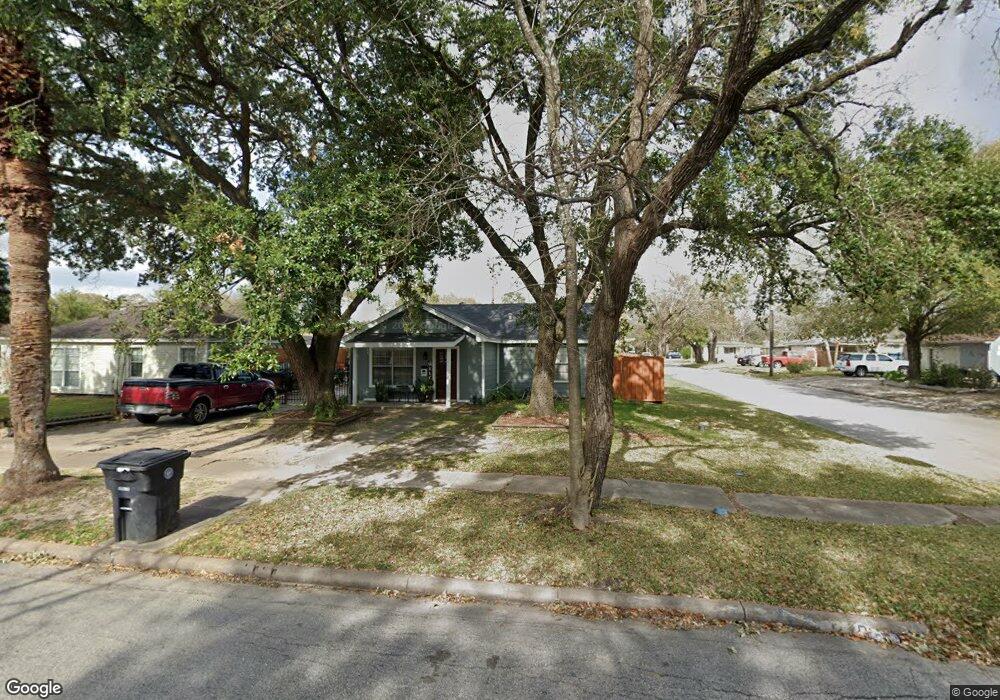 7667 Dixie Dr, Houston, TX 77087 - photo 1